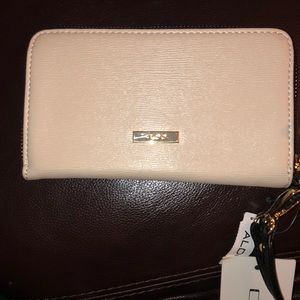 Aldo wallet wristle. Tech friendly.